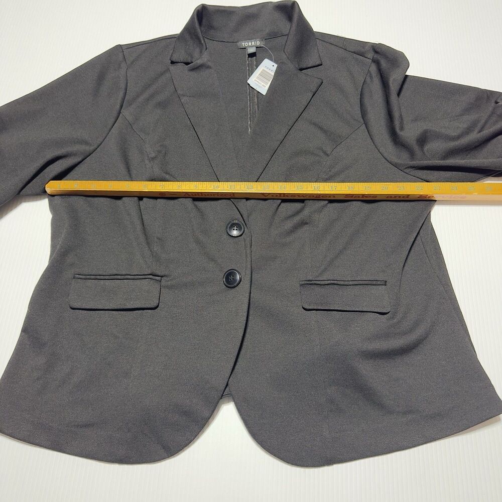 Torrid Black Ponti Blazer Size 3X Button Front Ruched 3/4 Sleeve NWT - Picture 6 of 11